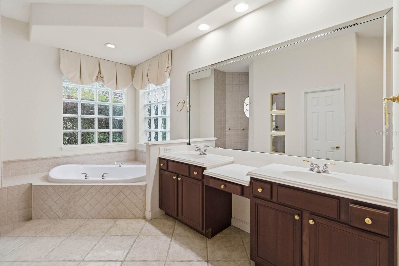 VIZCAYA PH 02 46/78 - Residential