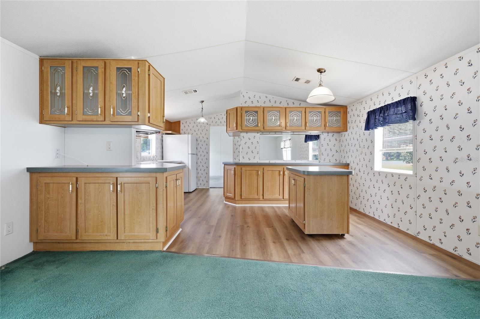 SILVERWOOD VILLAS - Residential
