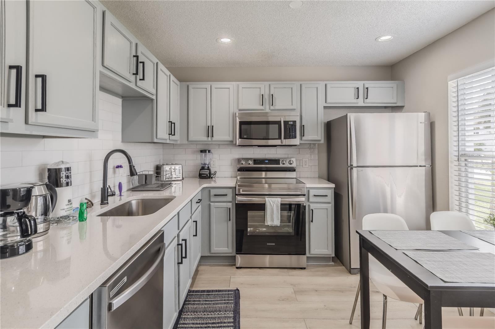 LAKE BERKLEY RESORT - Residential