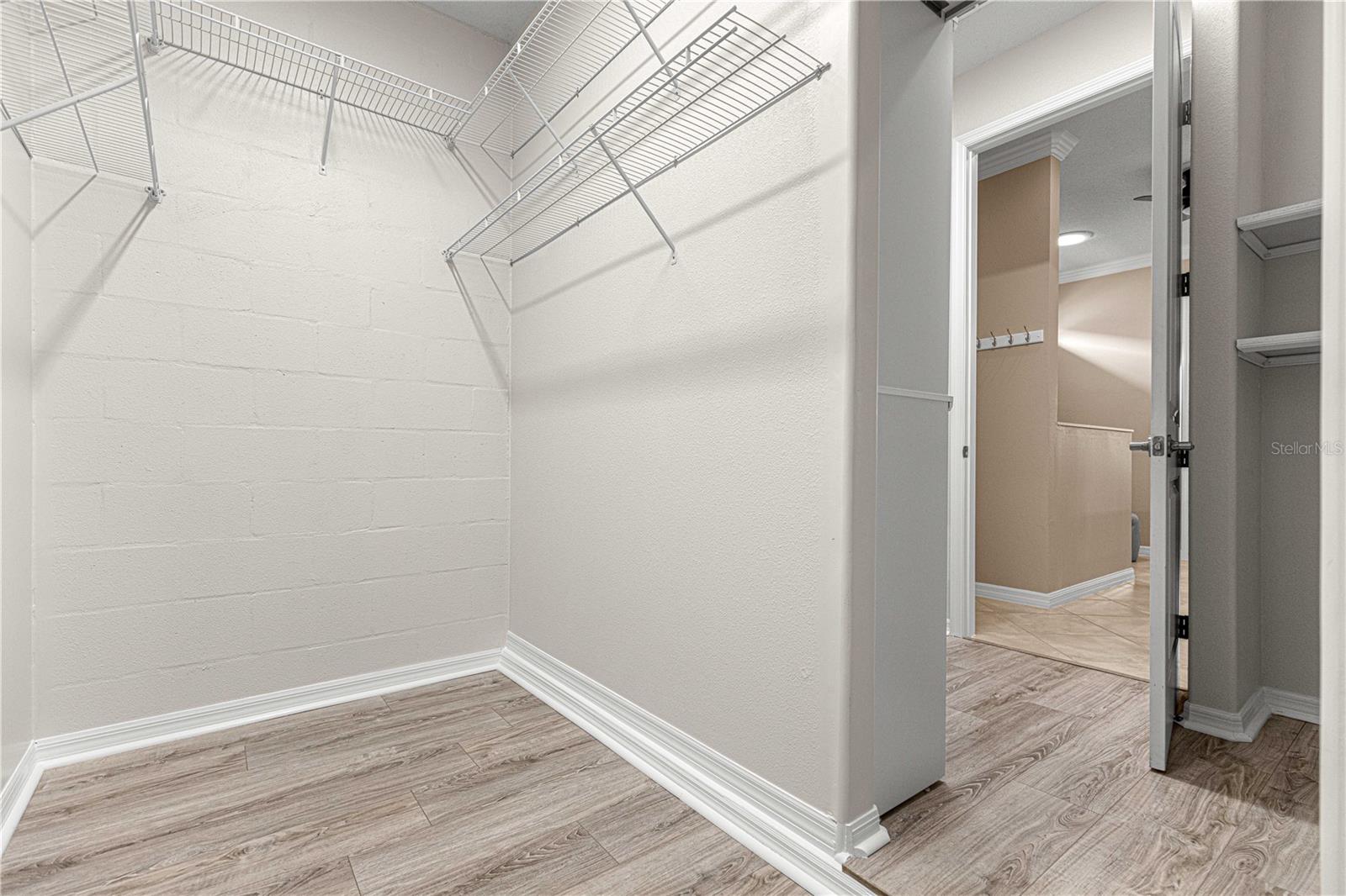 STONE CREEK BY DEL WEBB ARLINGTON - Residential