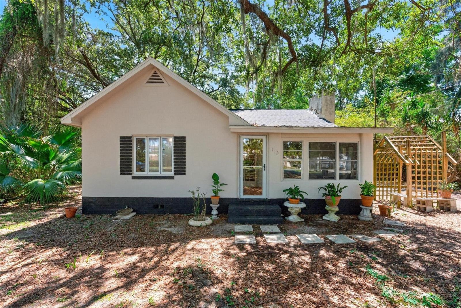 LEESBURG LAKE GRIFFIN PARK - Residential