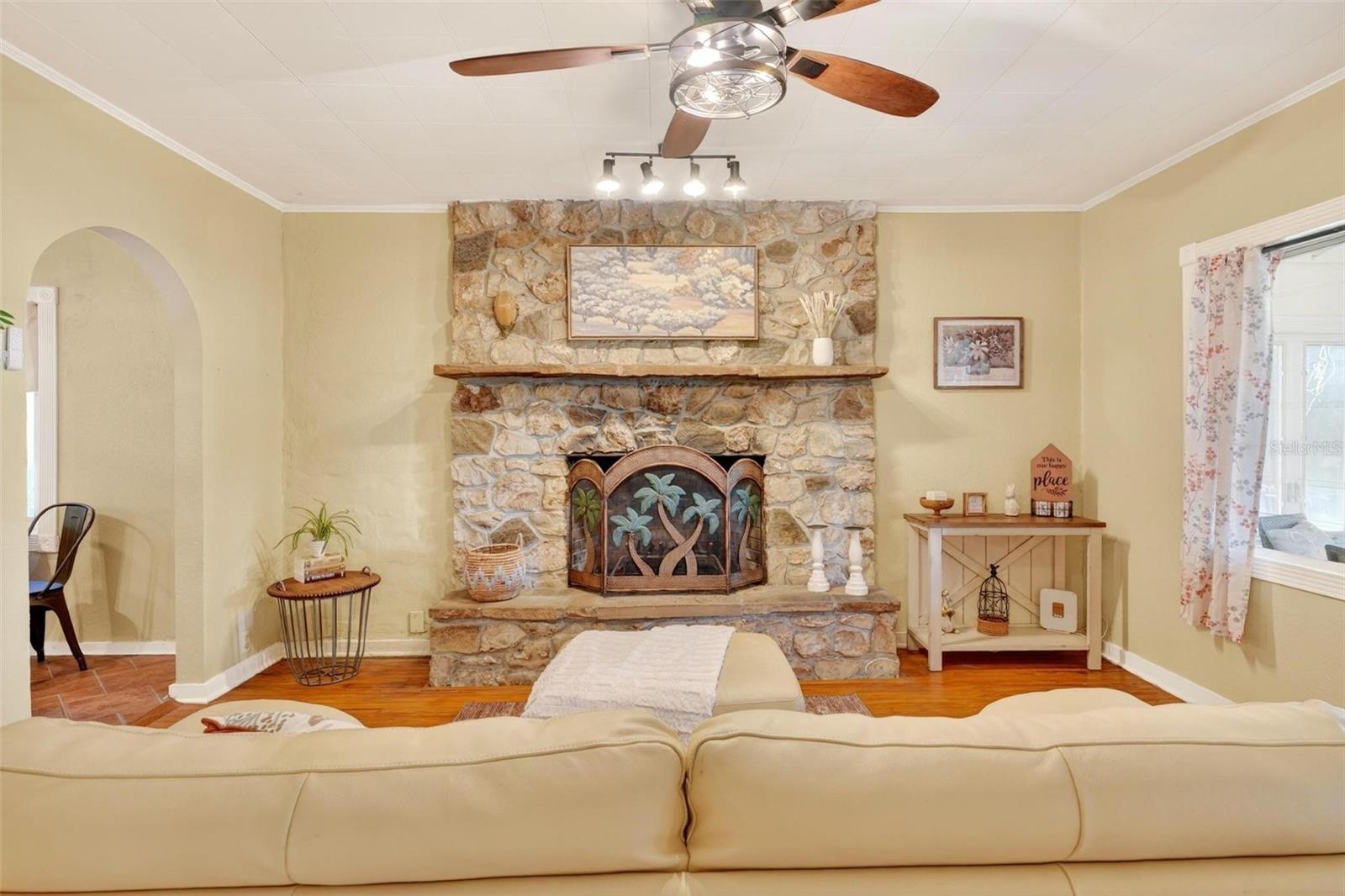 LEESBURG LAKE GRIFFIN PARK - Residential