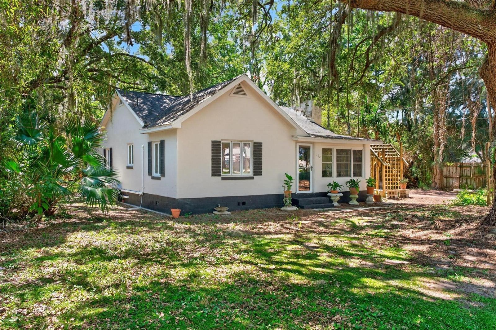 LEESBURG LAKE GRIFFIN PARK - Residential