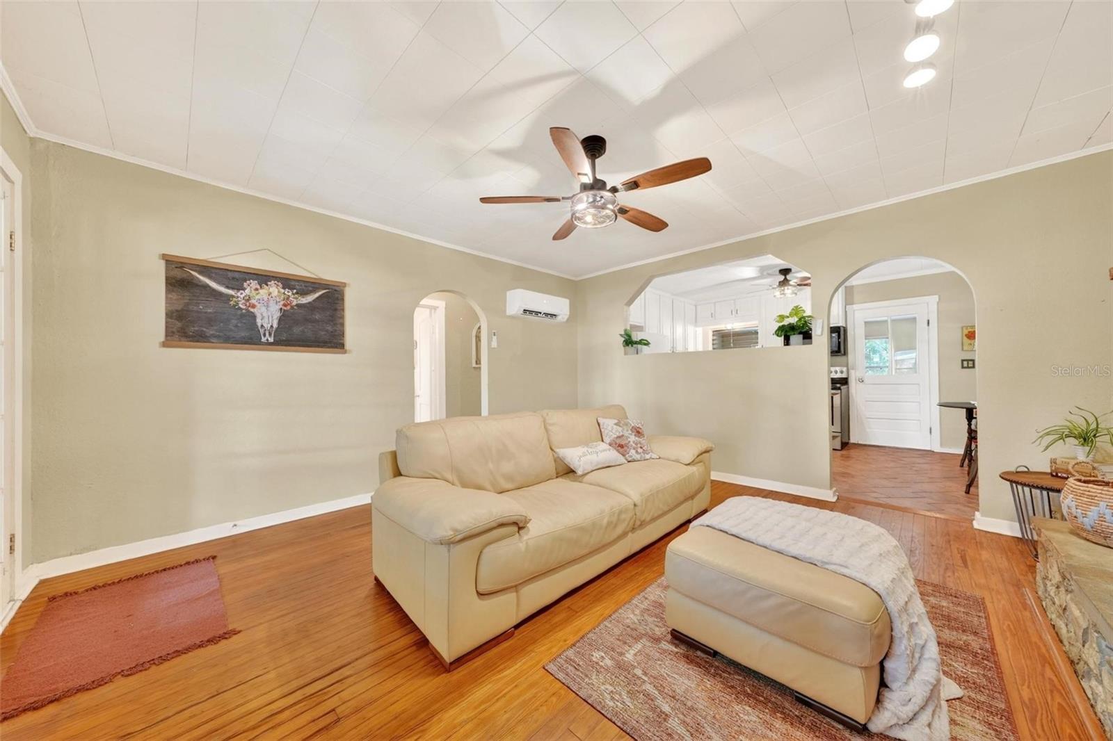 LEESBURG LAKE GRIFFIN PARK - Residential