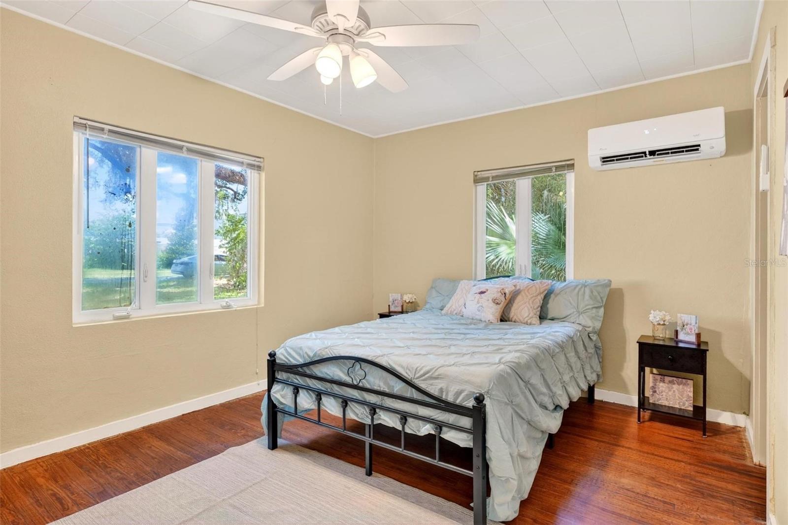 LEESBURG LAKE GRIFFIN PARK - Residential