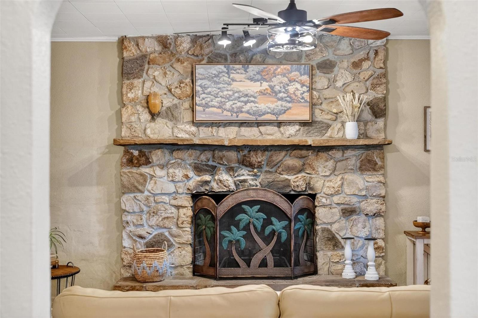 LEESBURG LAKE GRIFFIN PARK - Residential