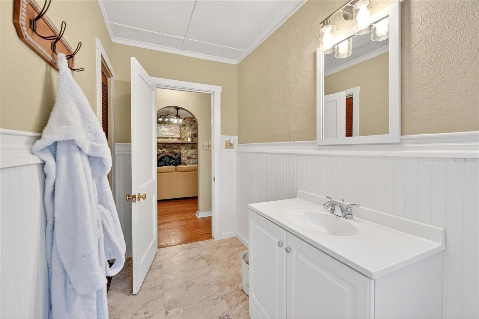 LEESBURG LAKE GRIFFIN PARK - Residential
