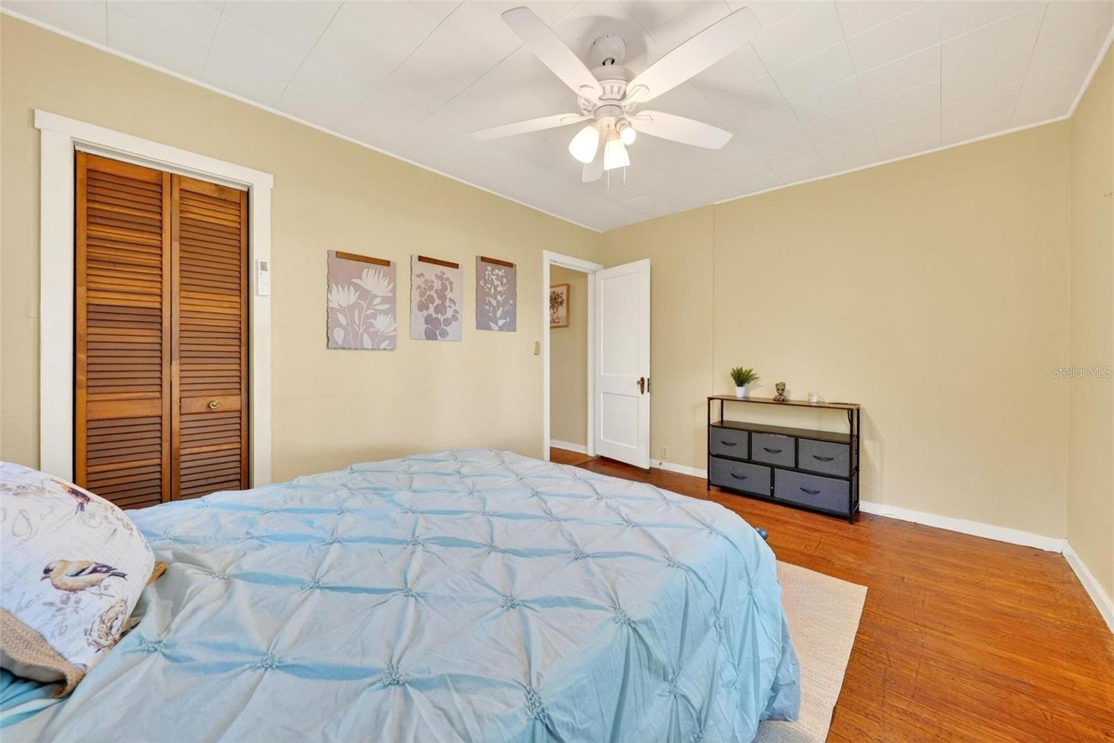 LEESBURG LAKE GRIFFIN PARK - Residential