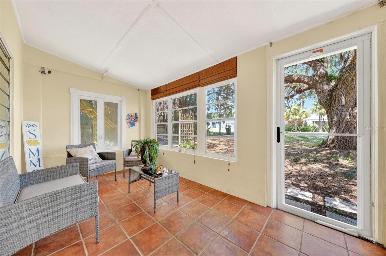 LEESBURG LAKE GRIFFIN PARK - Residential