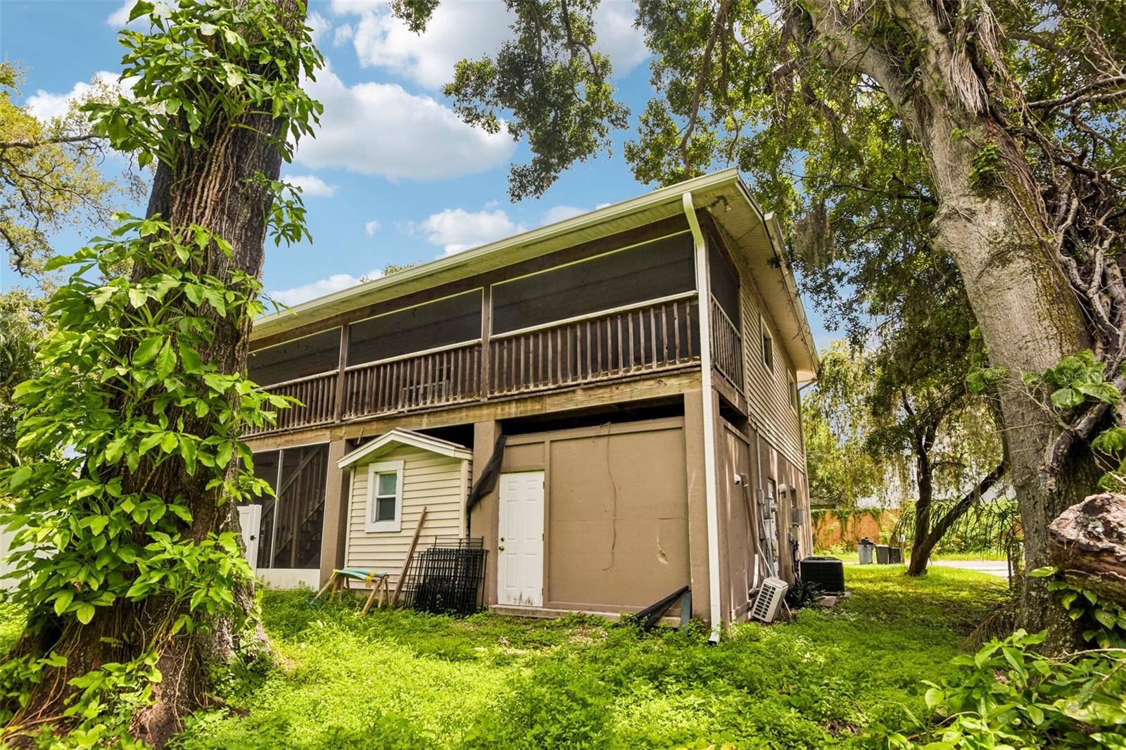 PINELLAS FARMS - Residential