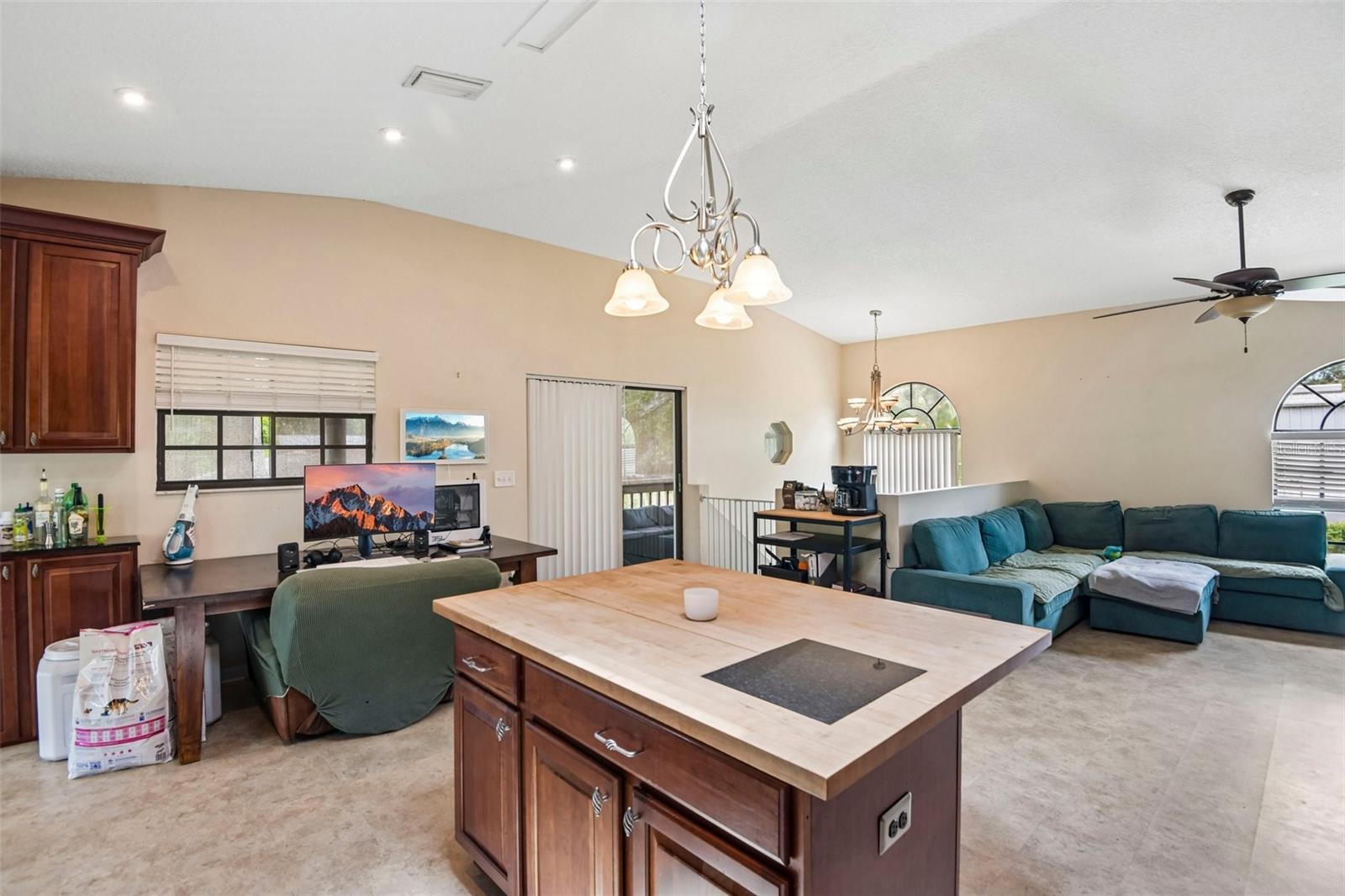 PINELLAS FARMS - Residential