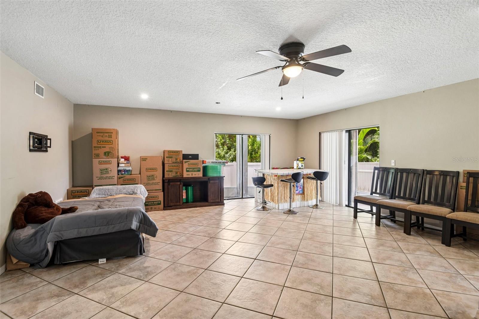 PINELLAS FARMS - Residential