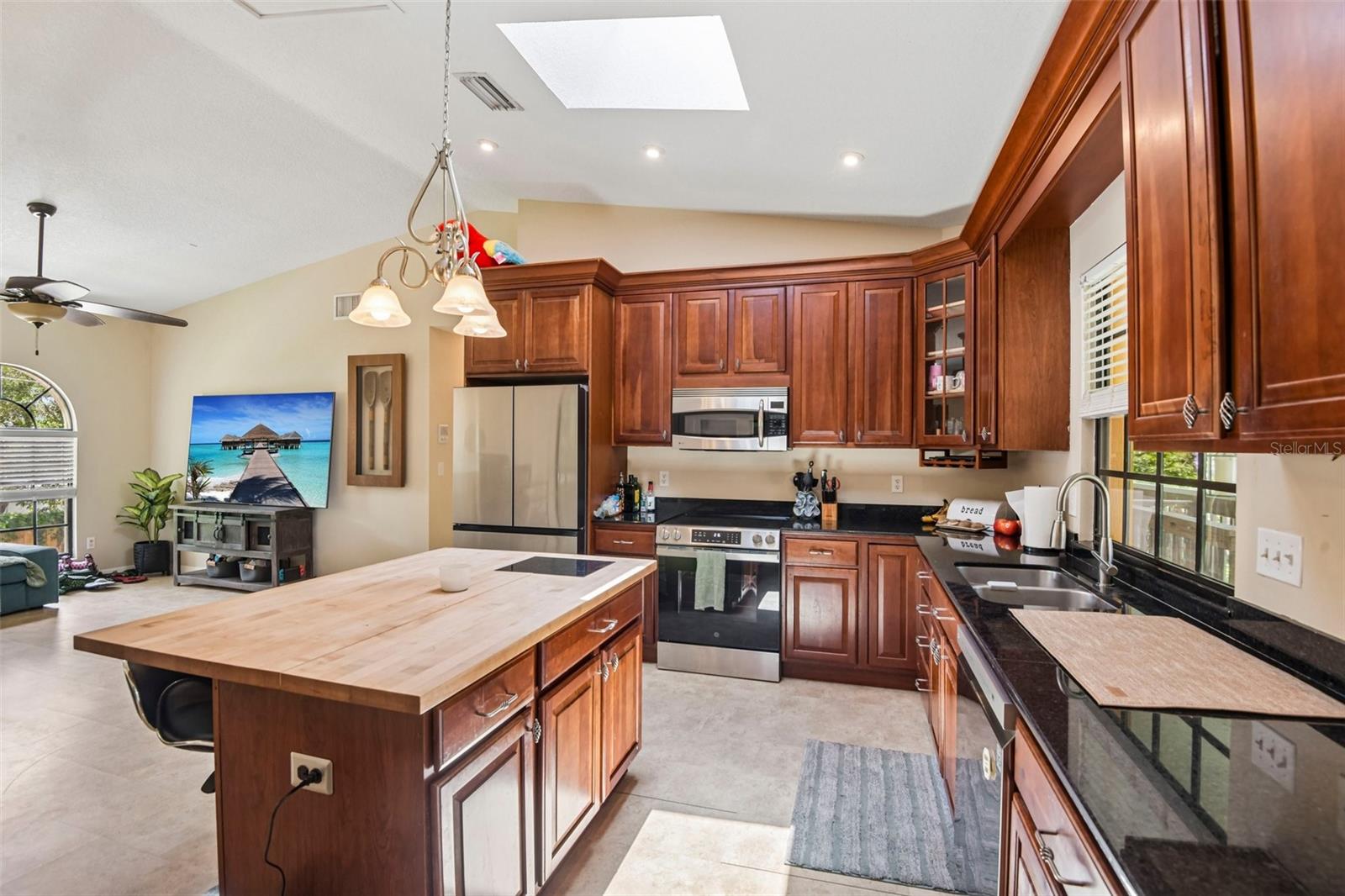 PINELLAS FARMS - Residential