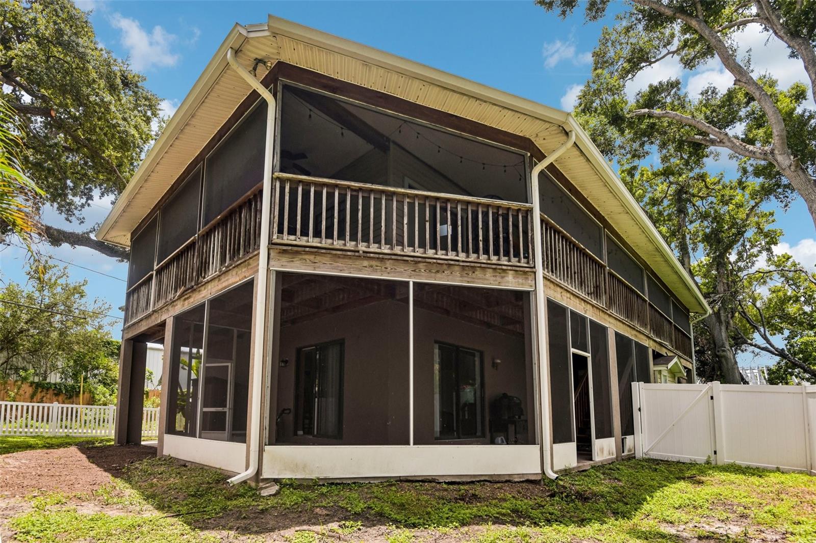 PINELLAS FARMS - Residential