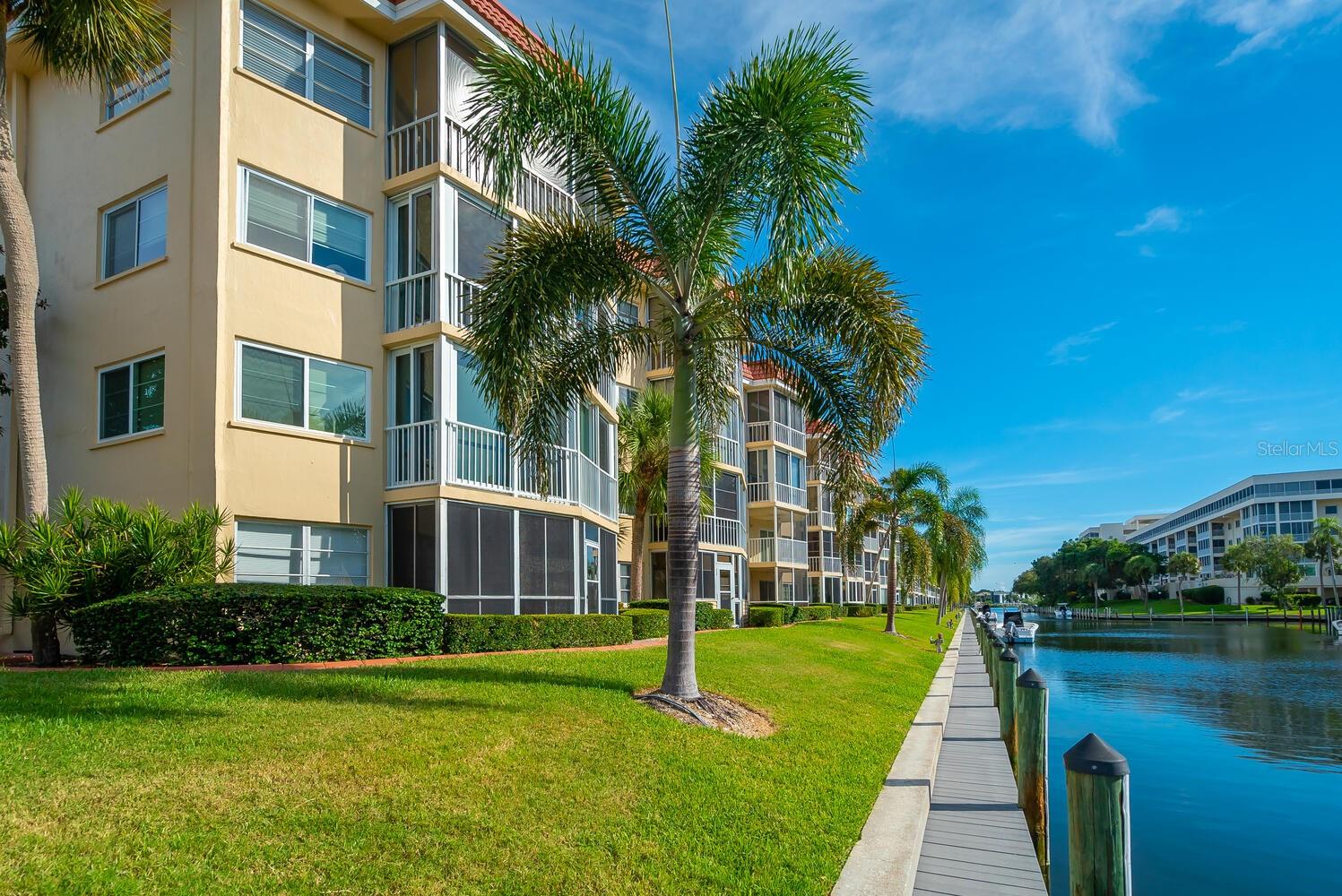 SIESTA HARBOR II - Residential