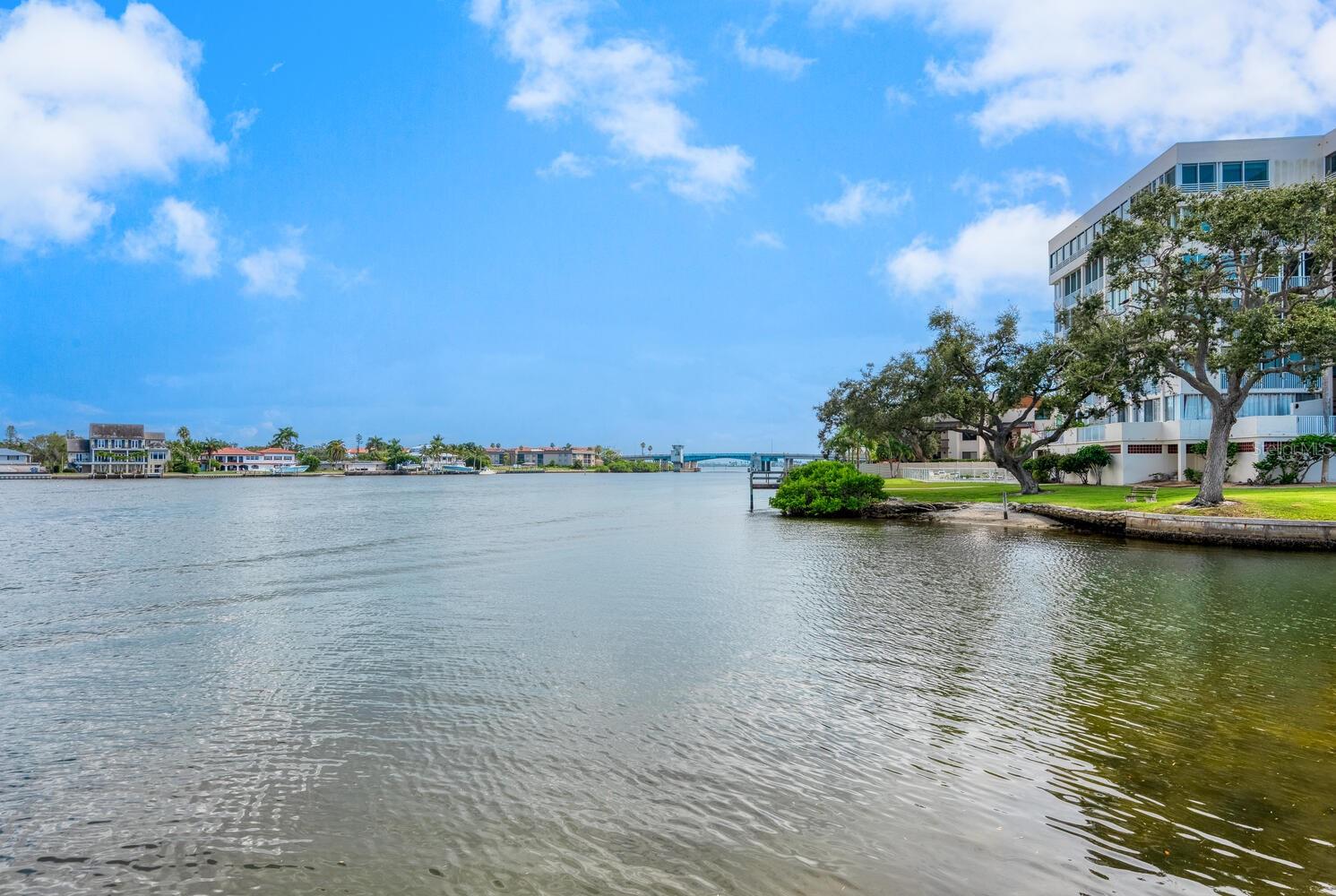 SIESTA HARBOR II - Residential