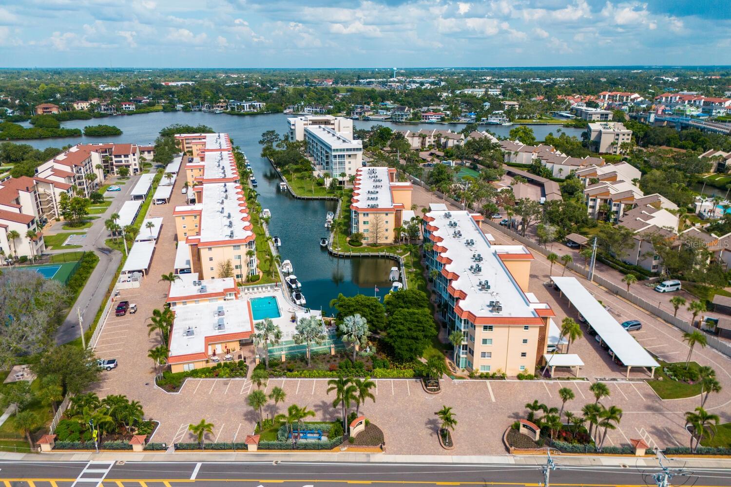 SIESTA HARBOR II - Residential