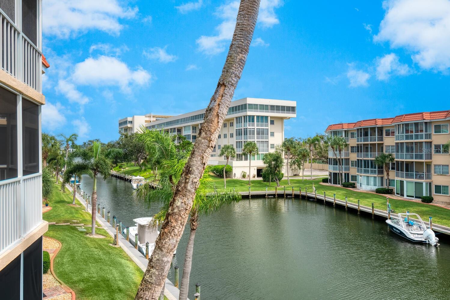 SIESTA HARBOR II - Residential
