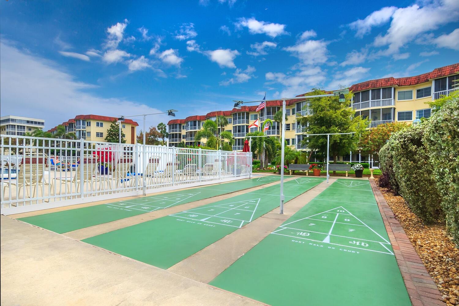 SIESTA HARBOR II - Residential