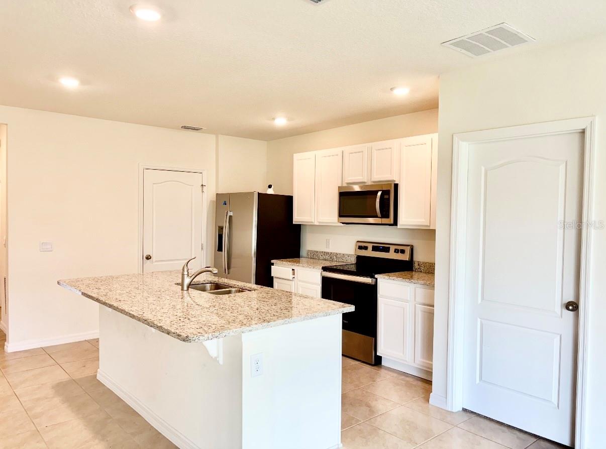 TIMBERWALAKE PH 2 - Residential Lease