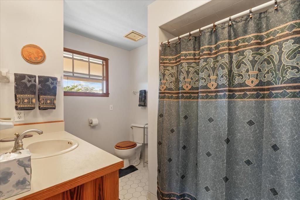 CEDAR KEY SHORES #5 - Residential