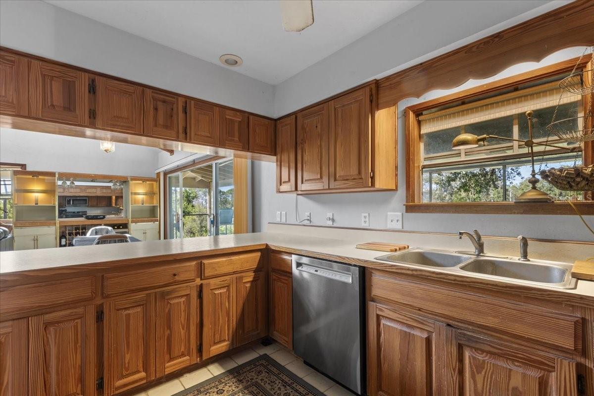 CEDAR KEY SHORES #5 - Residential