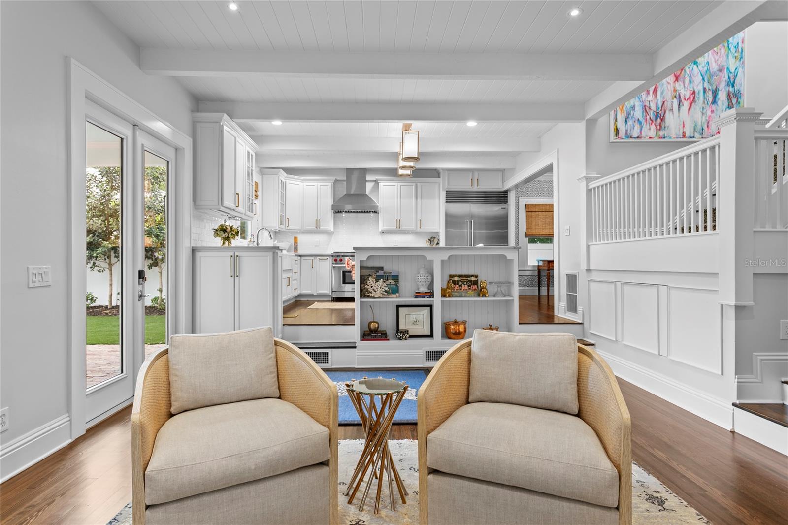 NEW SUBURB BEAUTIFUL - Residential