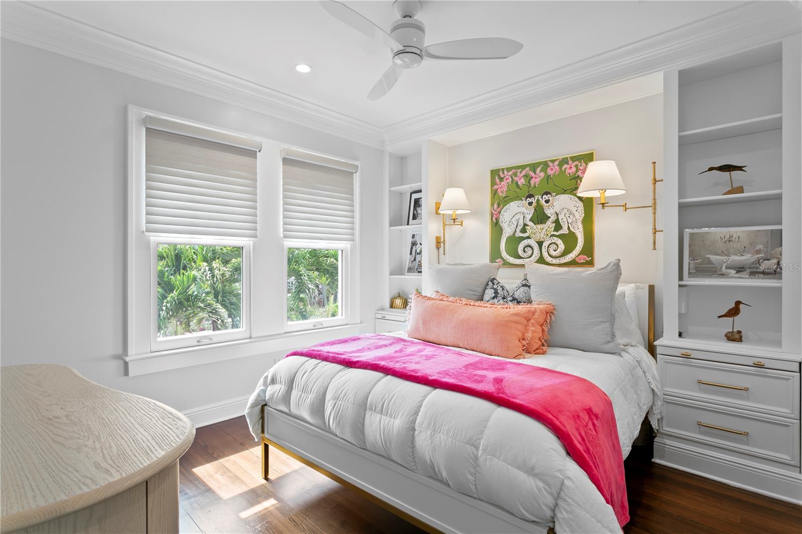 NEW SUBURB BEAUTIFUL - Residential