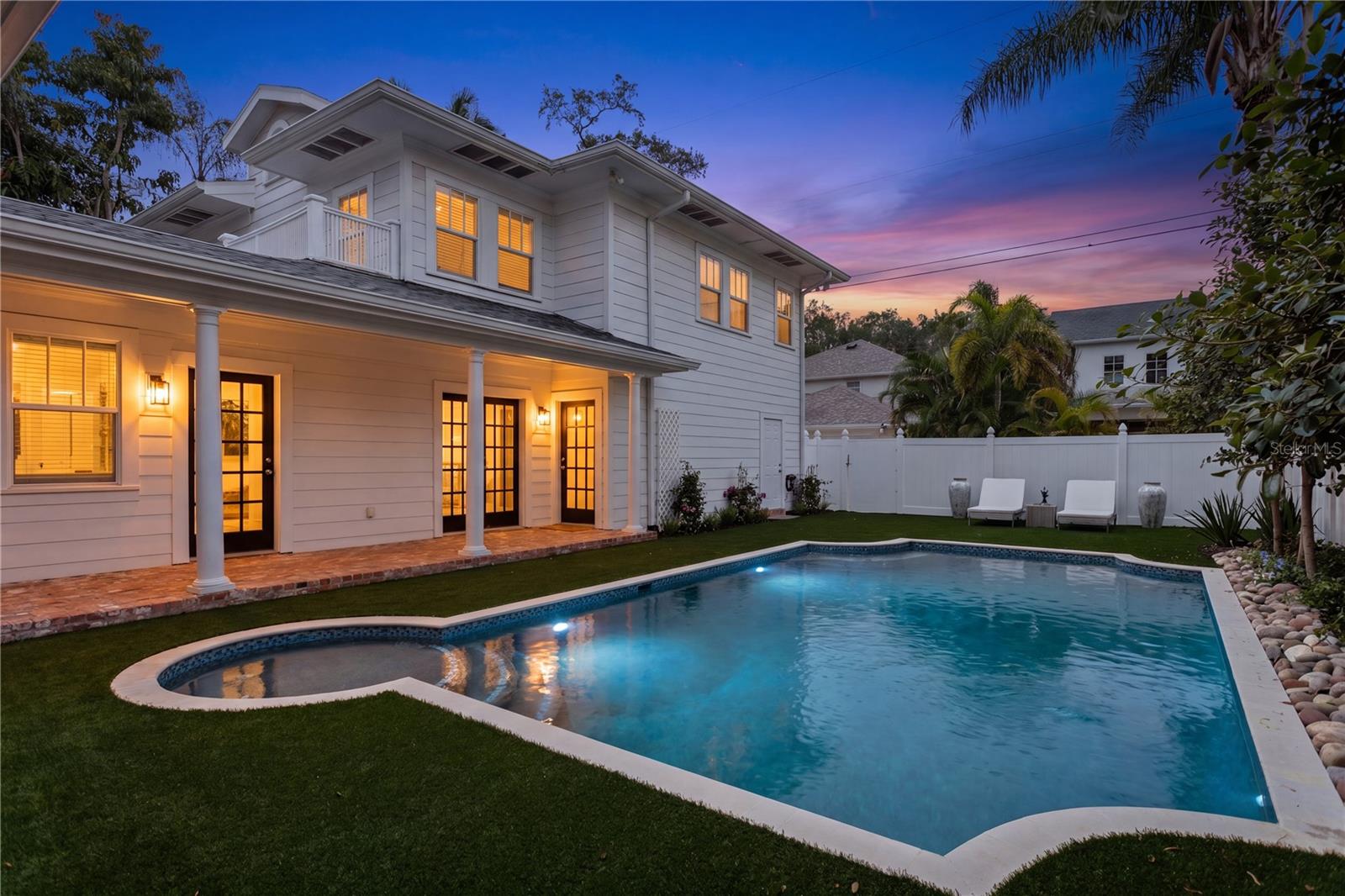 NEW SUBURB BEAUTIFUL - Residential