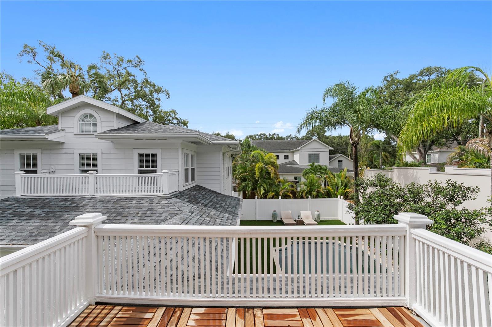 NEW SUBURB BEAUTIFUL - Residential