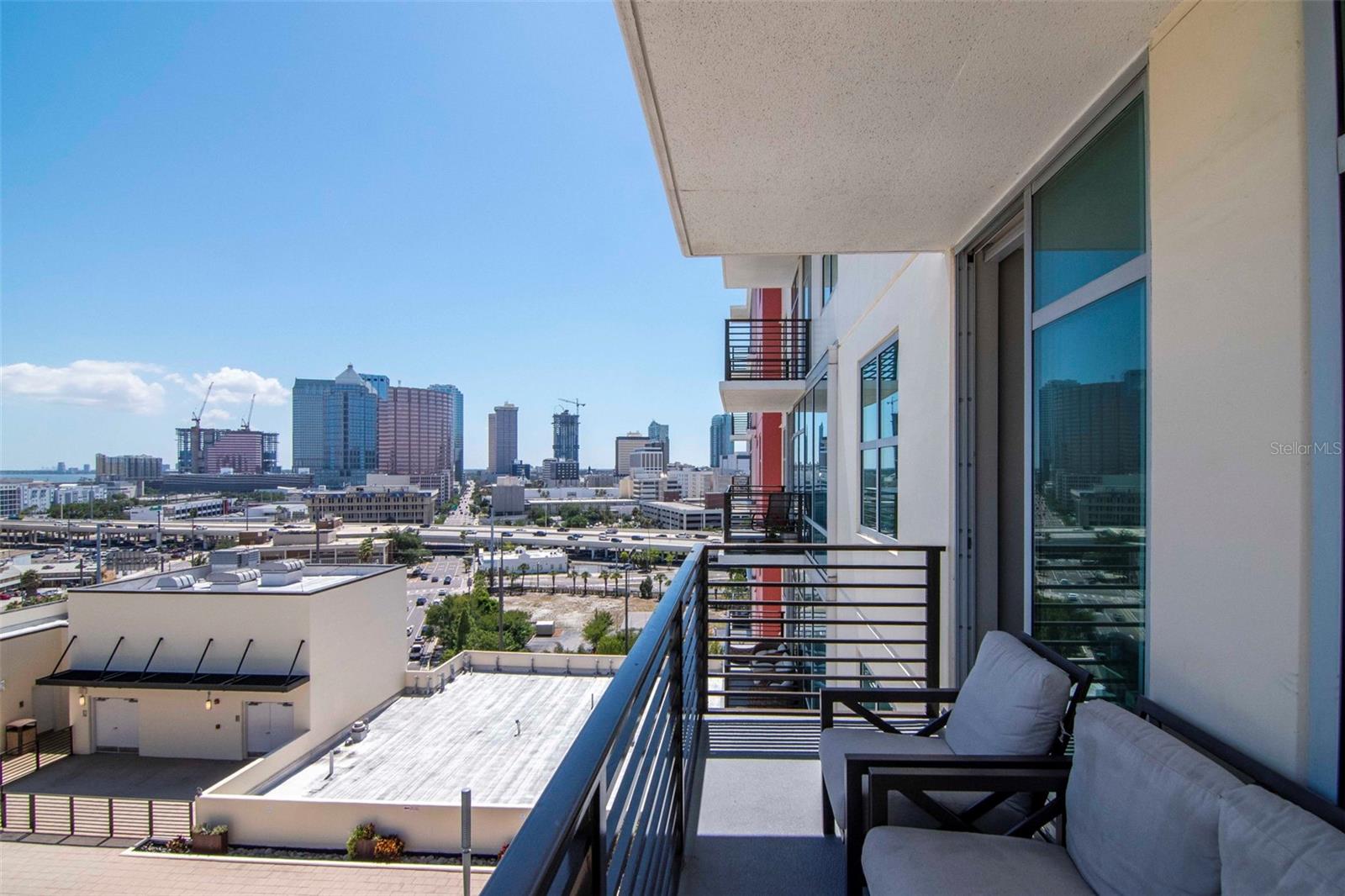 GRAND CENTRAL AT KENNEDY RESID - Residential