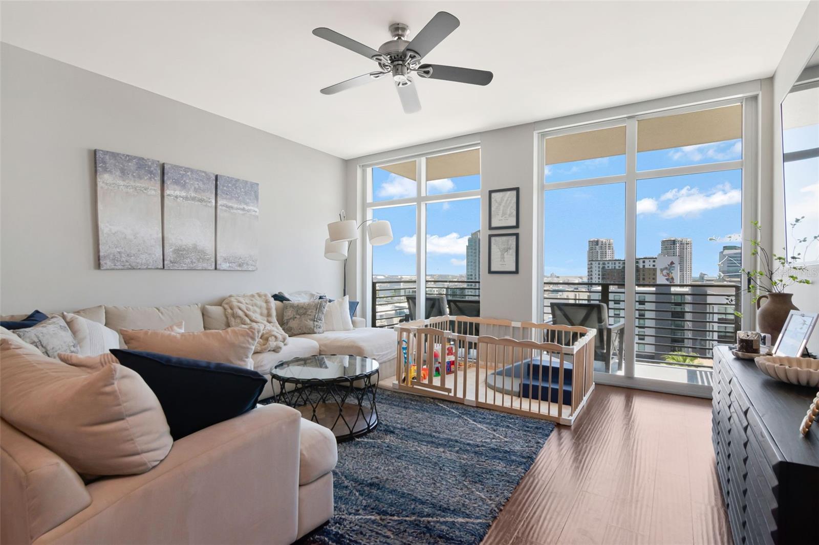 GRAND CENTRAL AT KENNEDY RESID - Residential