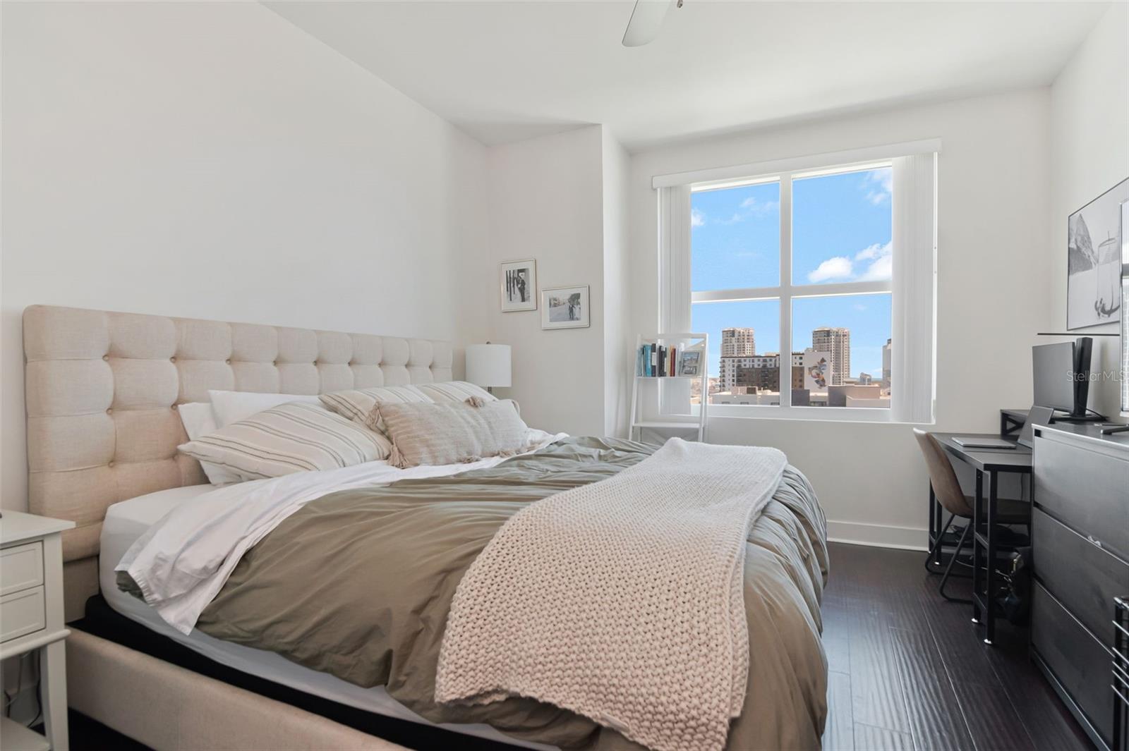 GRAND CENTRAL AT KENNEDY RESID - Residential
