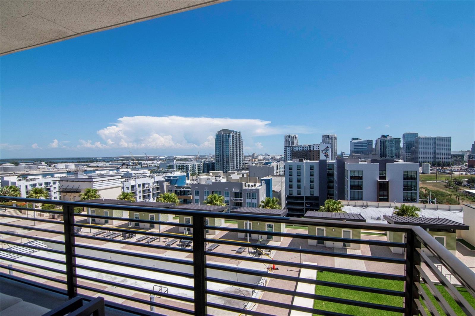 GRAND CENTRAL AT KENNEDY RESID - Residential