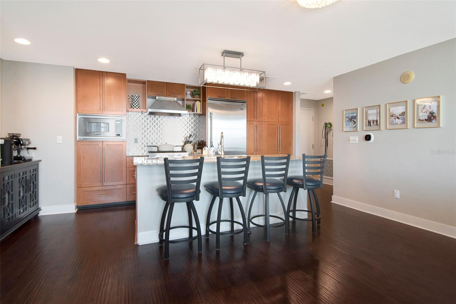 GRAND CENTRAL AT KENNEDY RESID - Residential