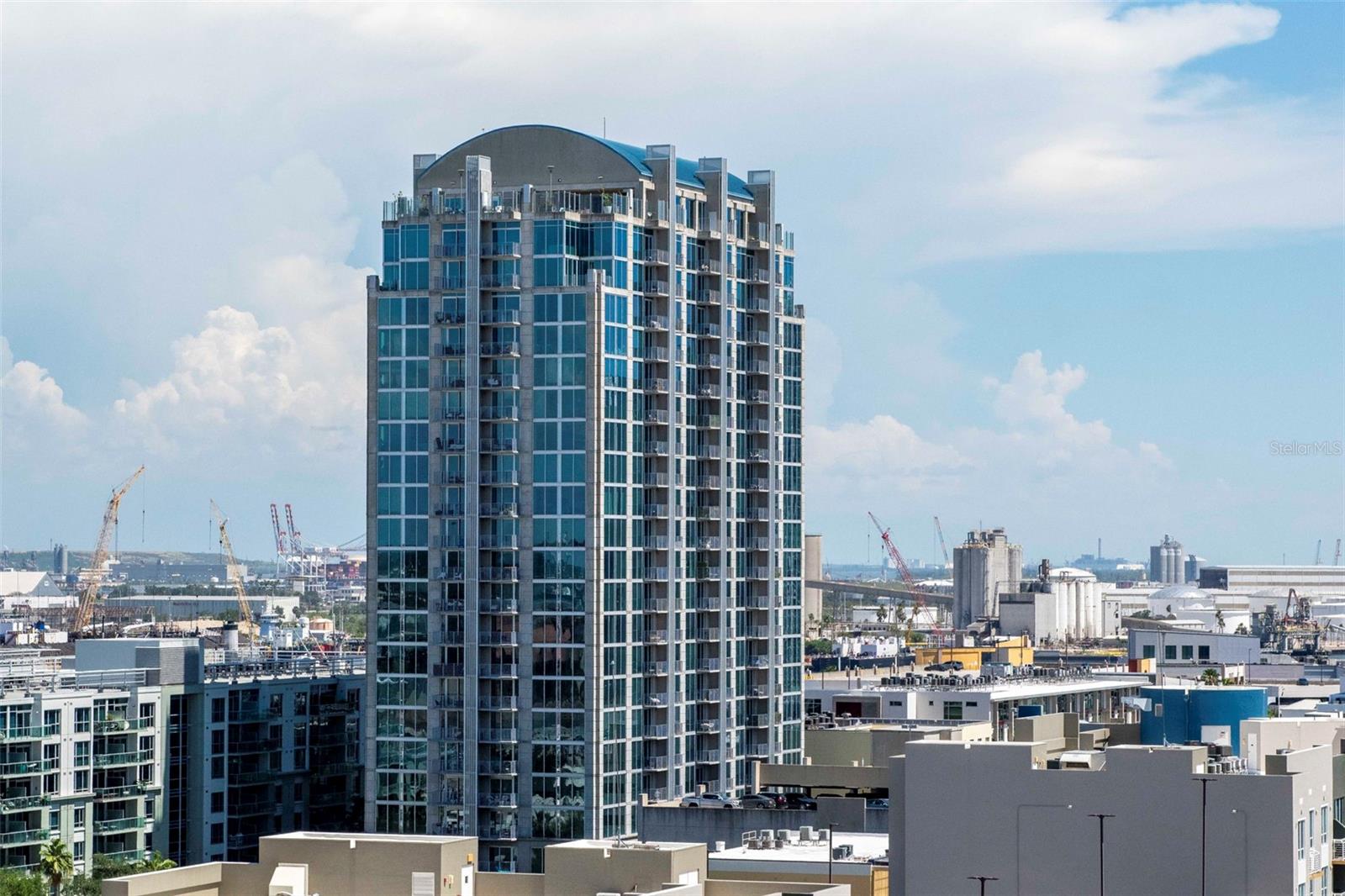 GRAND CENTRAL AT KENNEDY RESID - Residential