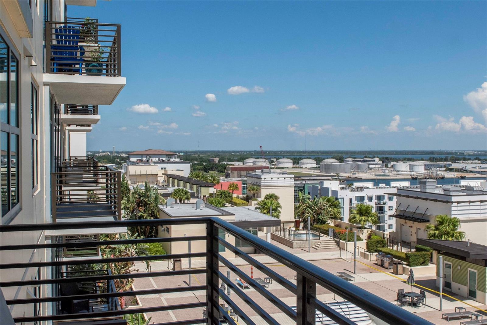 GRAND CENTRAL AT KENNEDY RESID - Residential