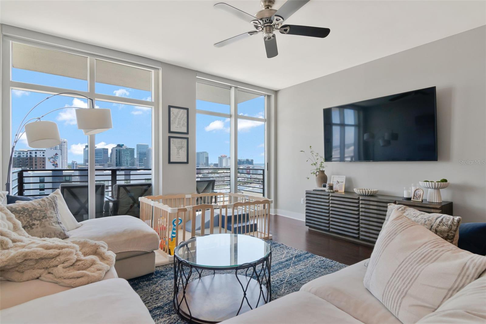GRAND CENTRAL AT KENNEDY RESID - Residential