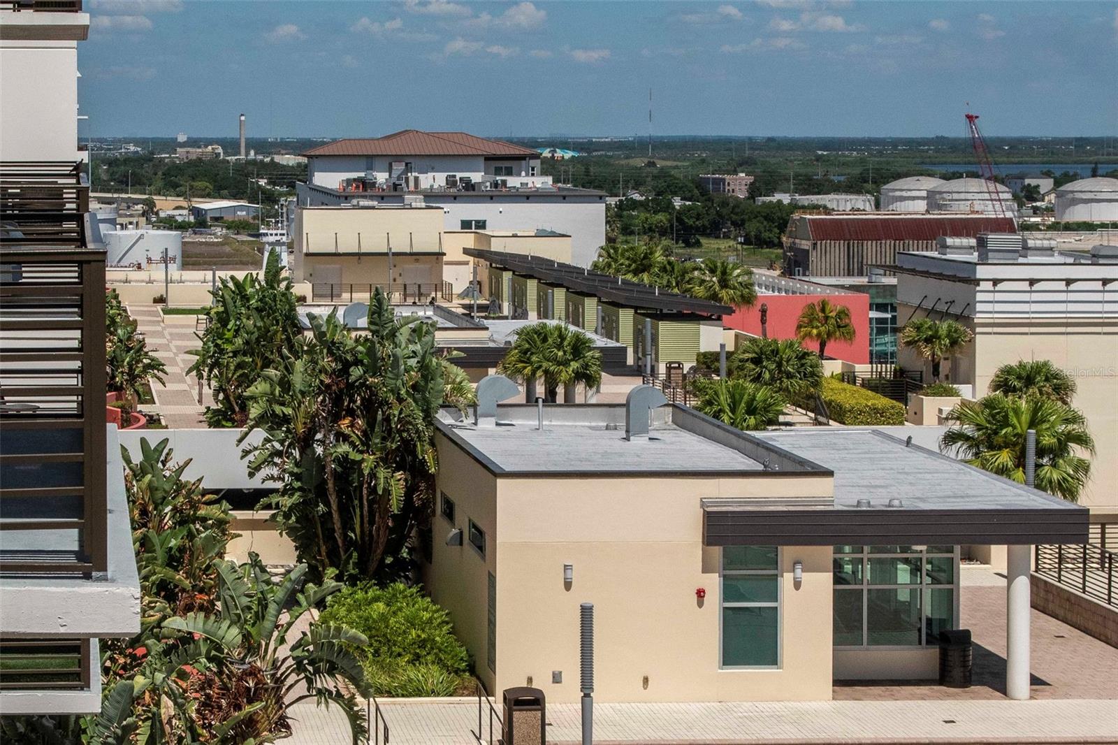 GRAND CENTRAL AT KENNEDY RESID - Residential