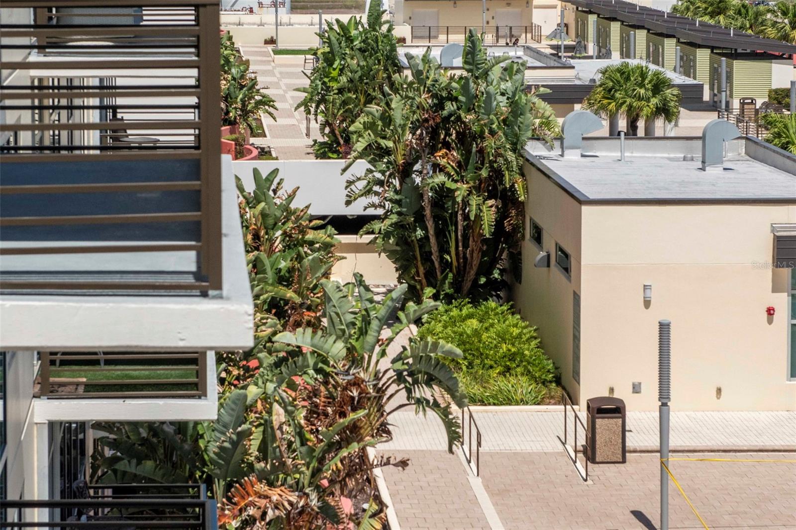 GRAND CENTRAL AT KENNEDY RESID - Residential