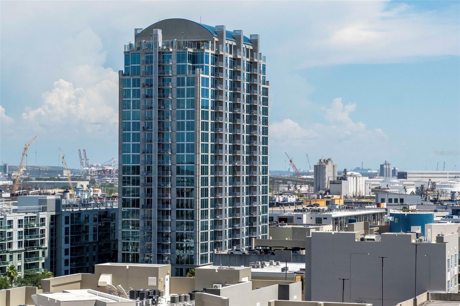 GRAND CENTRAL AT KENNEDY RESID - Residential