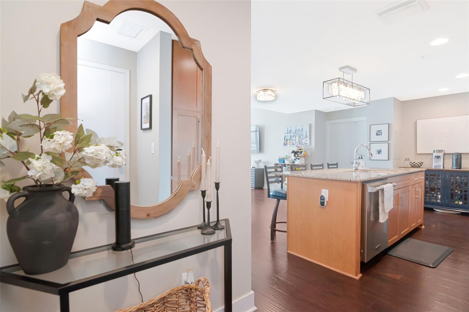 GRAND CENTRAL AT KENNEDY RESID - Residential