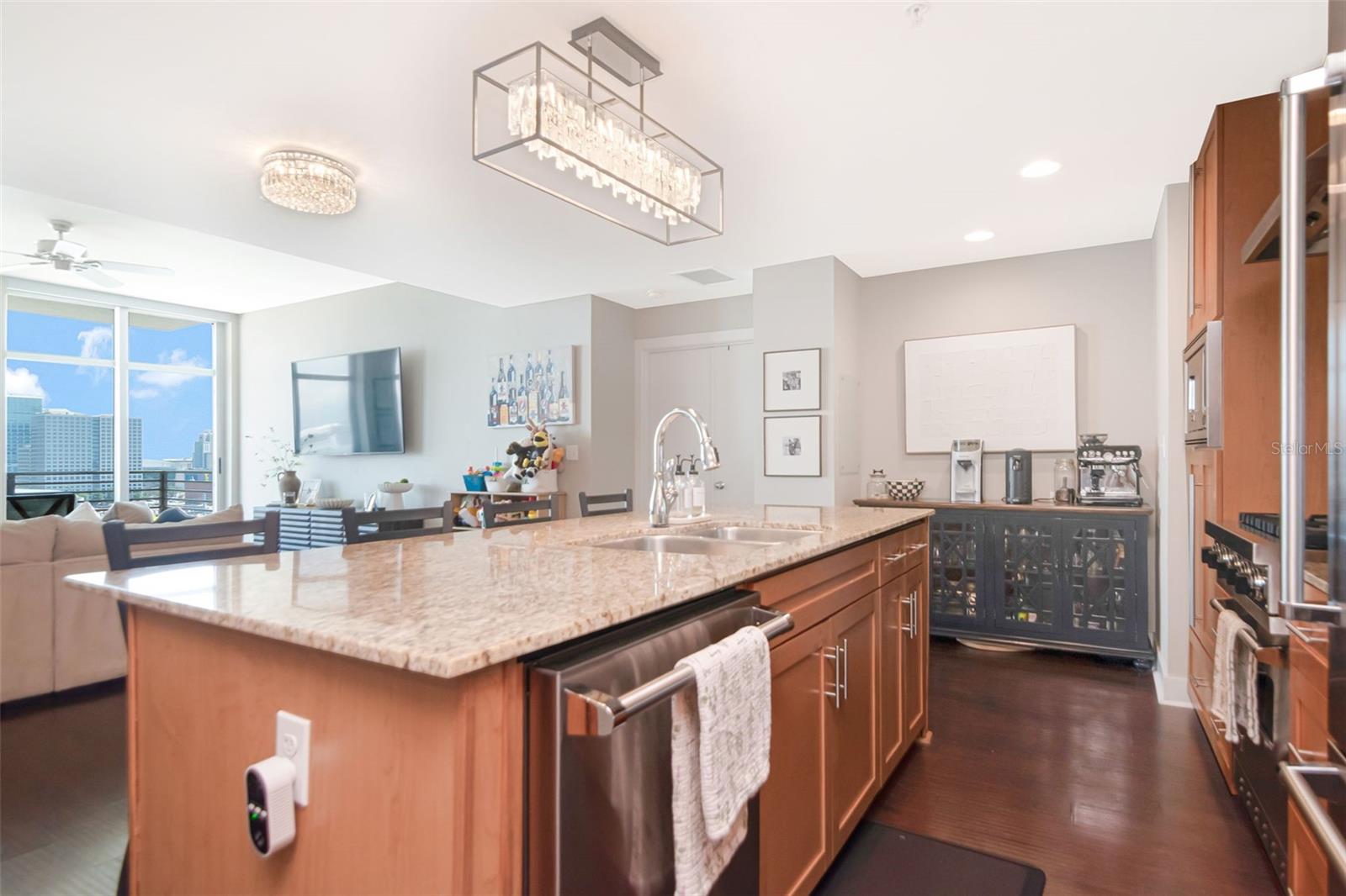 GRAND CENTRAL AT KENNEDY RESID - Residential