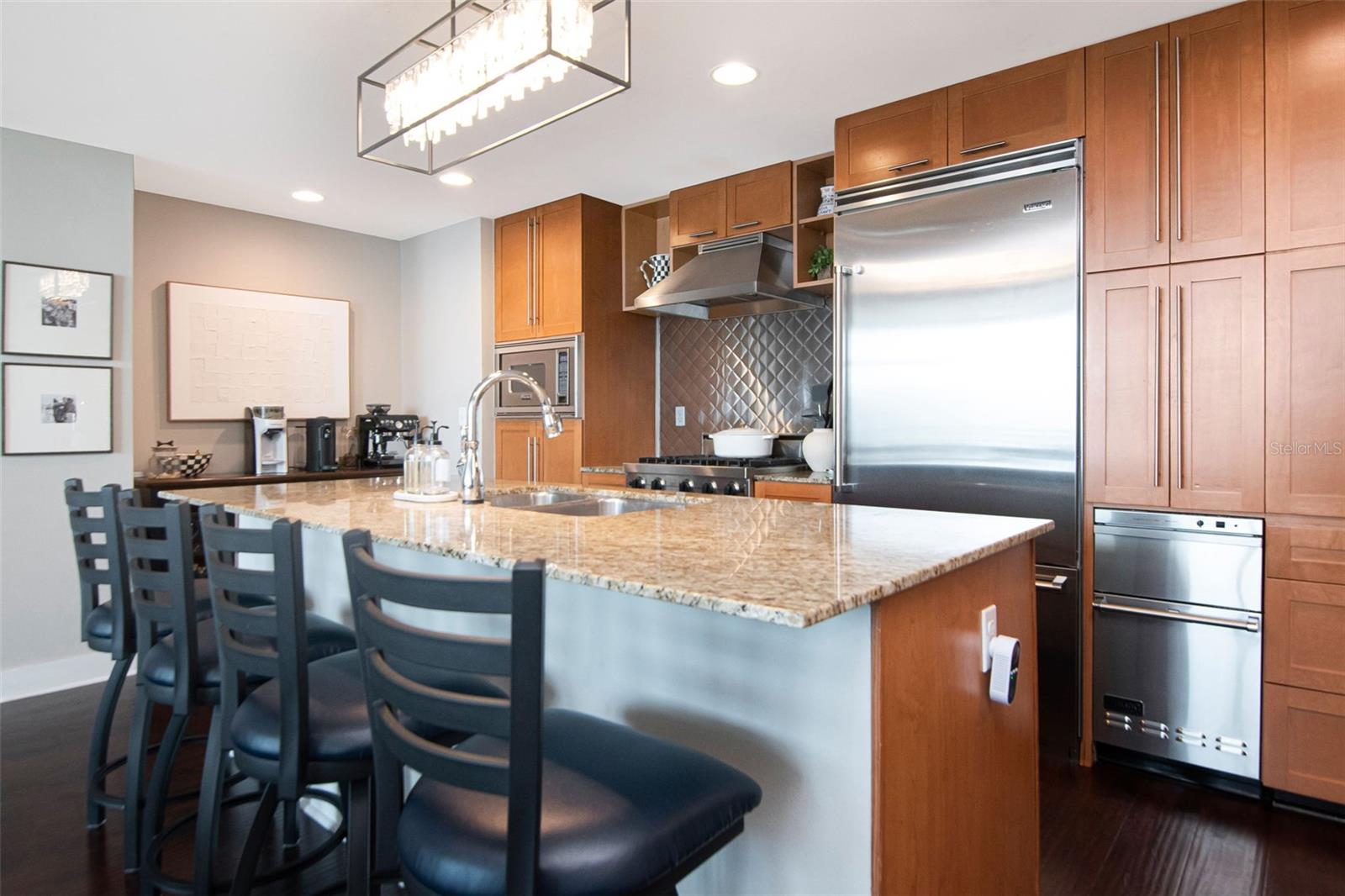 GRAND CENTRAL AT KENNEDY RESID - Residential