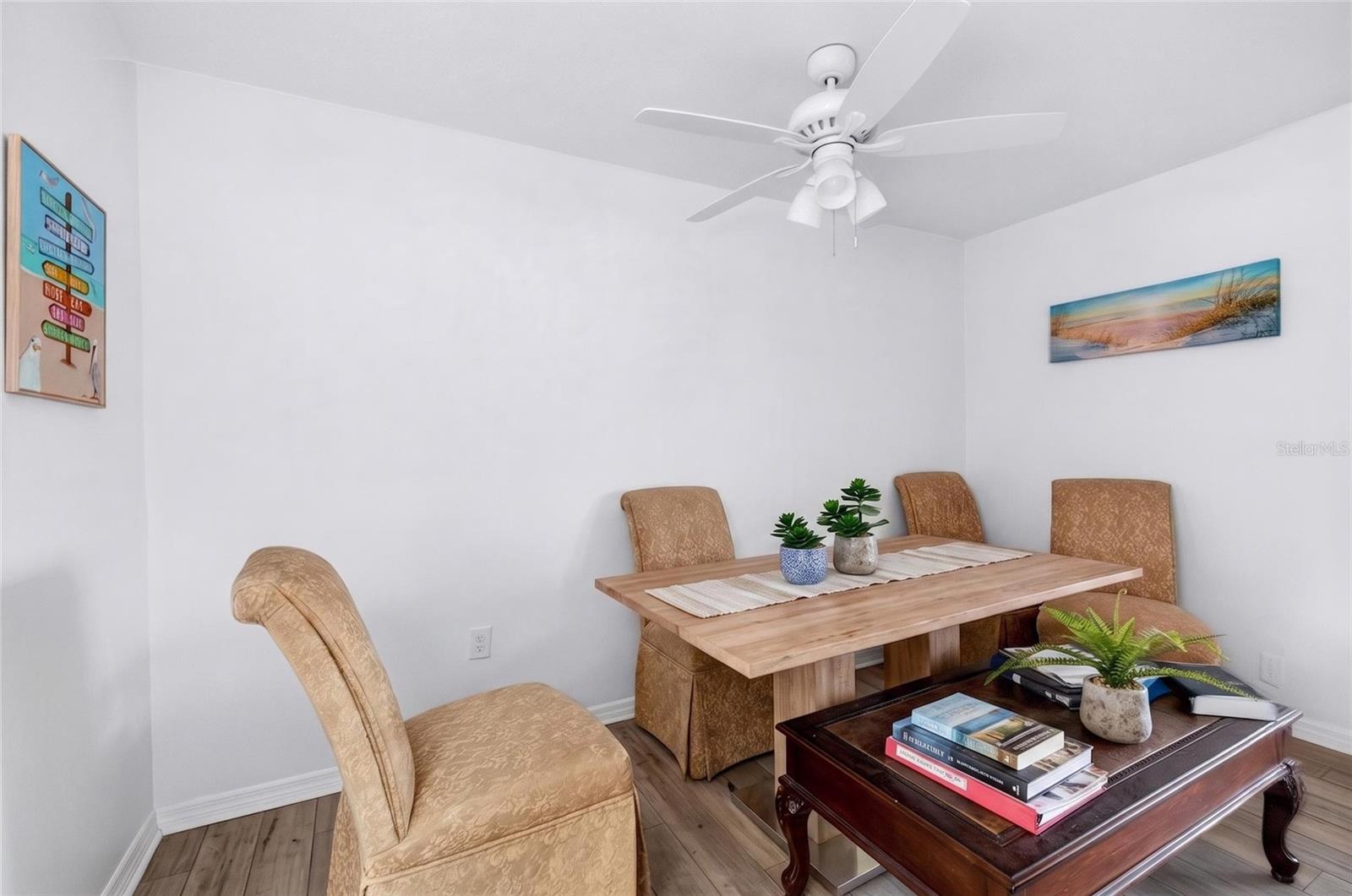 DEL WEBBS SUN CITY FLORIDA UN - Residential