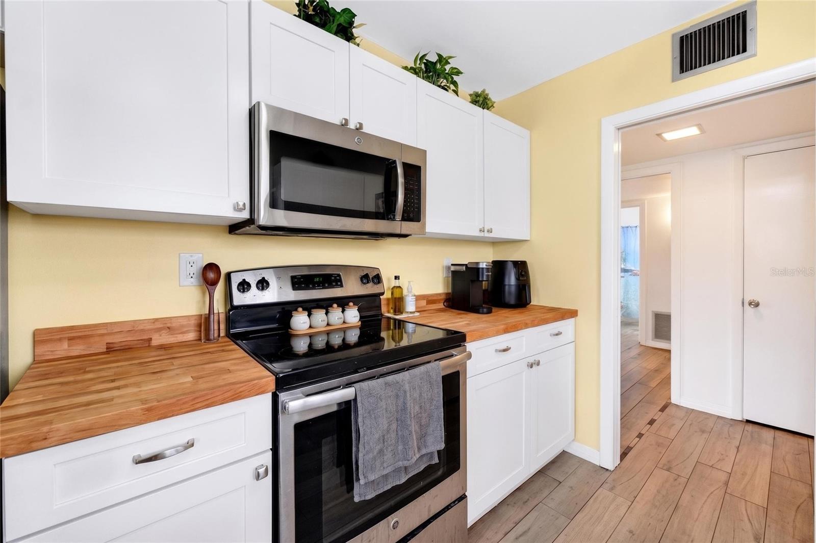 DEL WEBBS SUN CITY FLORIDA UN - Residential
