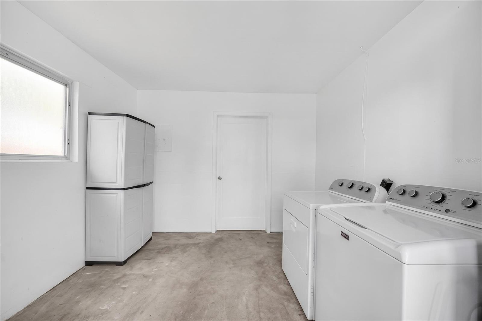 DEL WEBBS SUN CITY FLORIDA UN - Residential