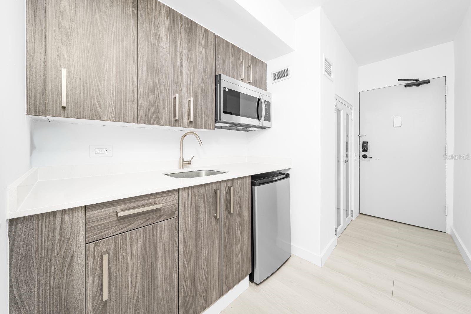 ESJ TOWER - Residential
