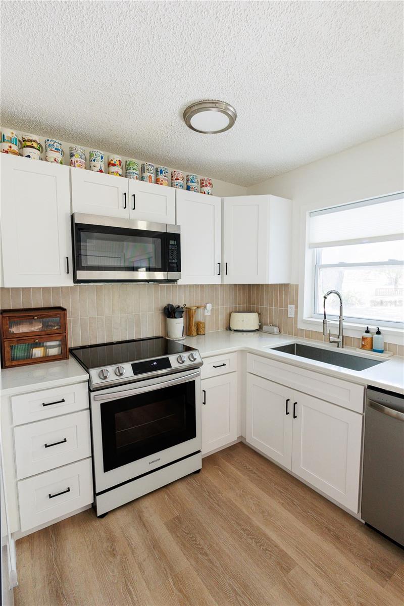 ACREAGE & UNREC - Residential