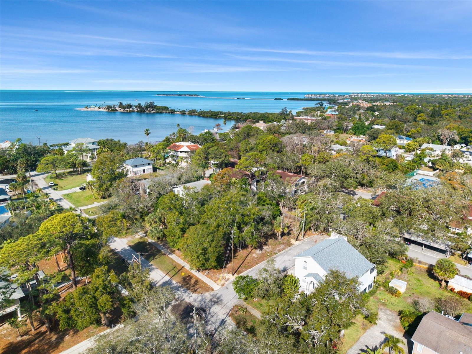 TARPON SHORES - Land
